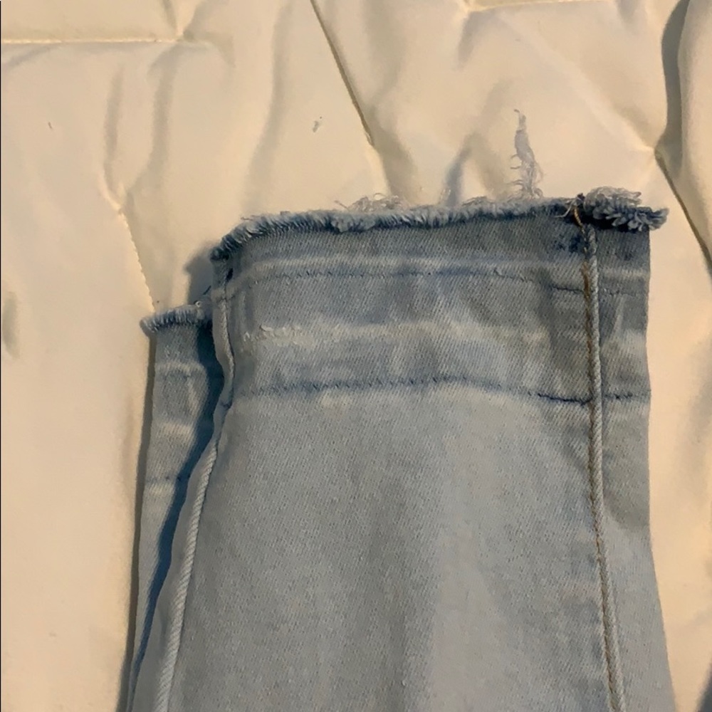 Light Skinny Ripped Jeans - Picture 3 of 4